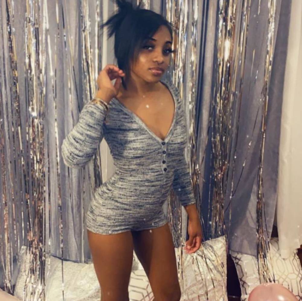 Meet your Posher, Alexis